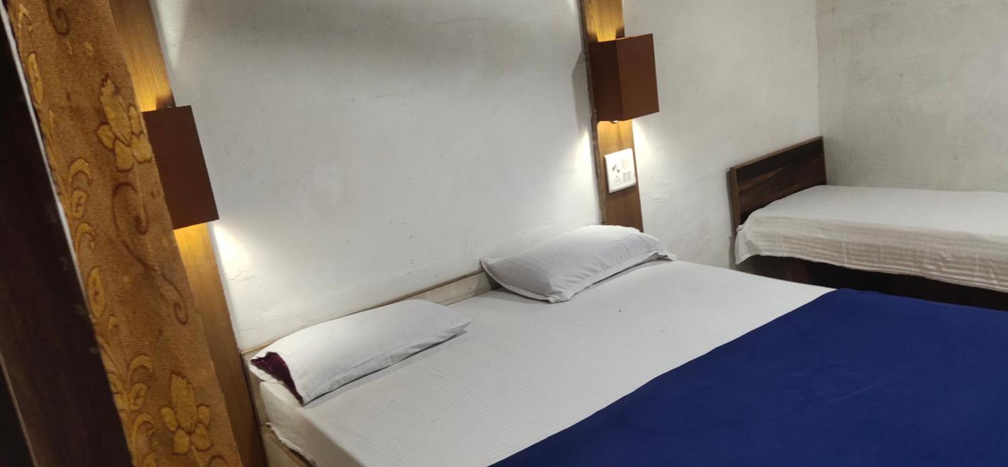 Hotel Hilltone- Matheran Exterior photo